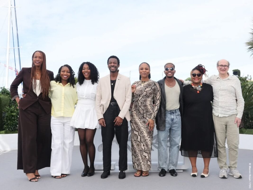 393635_6123